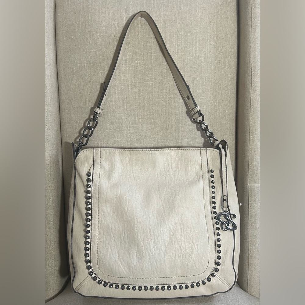 Elegant Cream Shoulder Bag